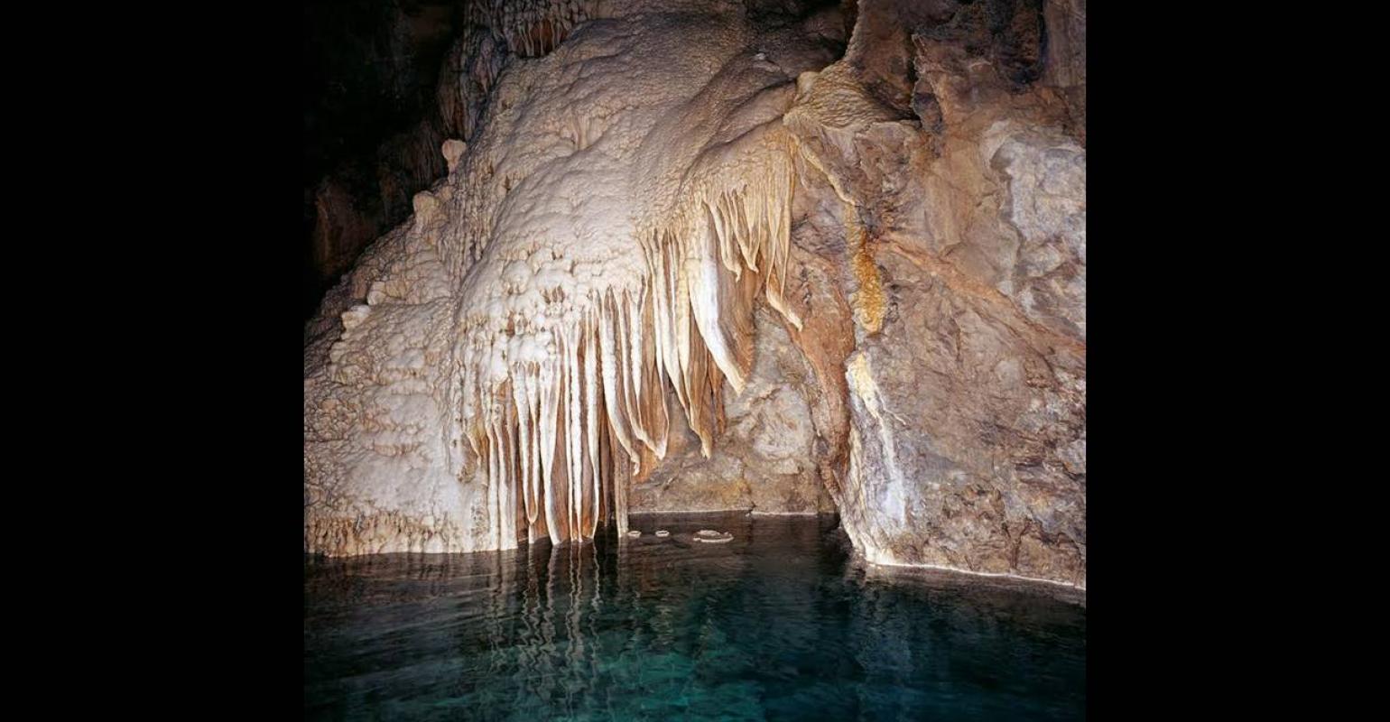 Cave of Lakes