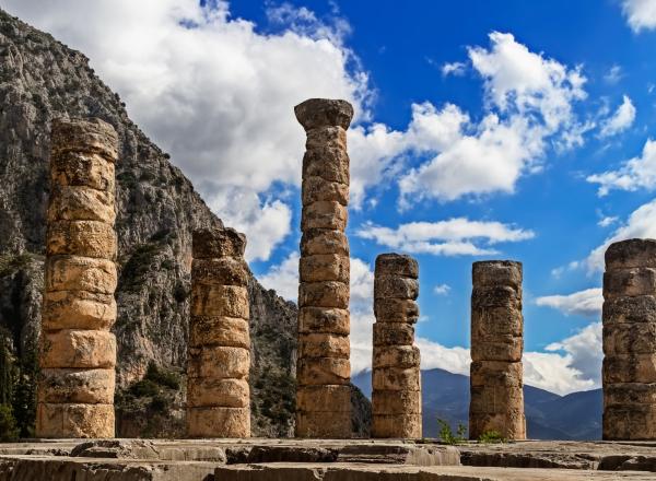 Two Days Tour Delphi, Hosios Loukas Monastery & Thermopylae